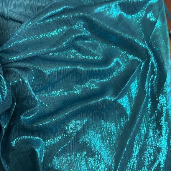 NWT - Super Down Bllmue Shiny Skirt - Sarong - Wrap - Size Small - Tie Closure - Picture 2 of 3